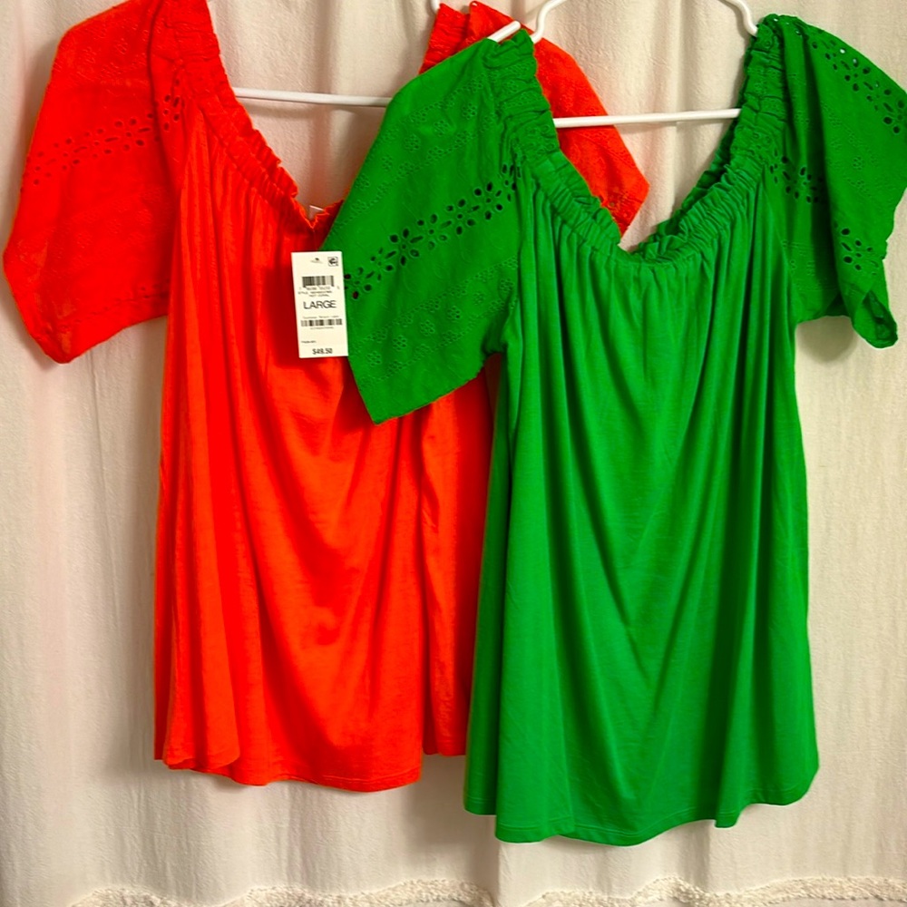 2 super soft tops as a bundle. Both brand new. One with tag, one without.